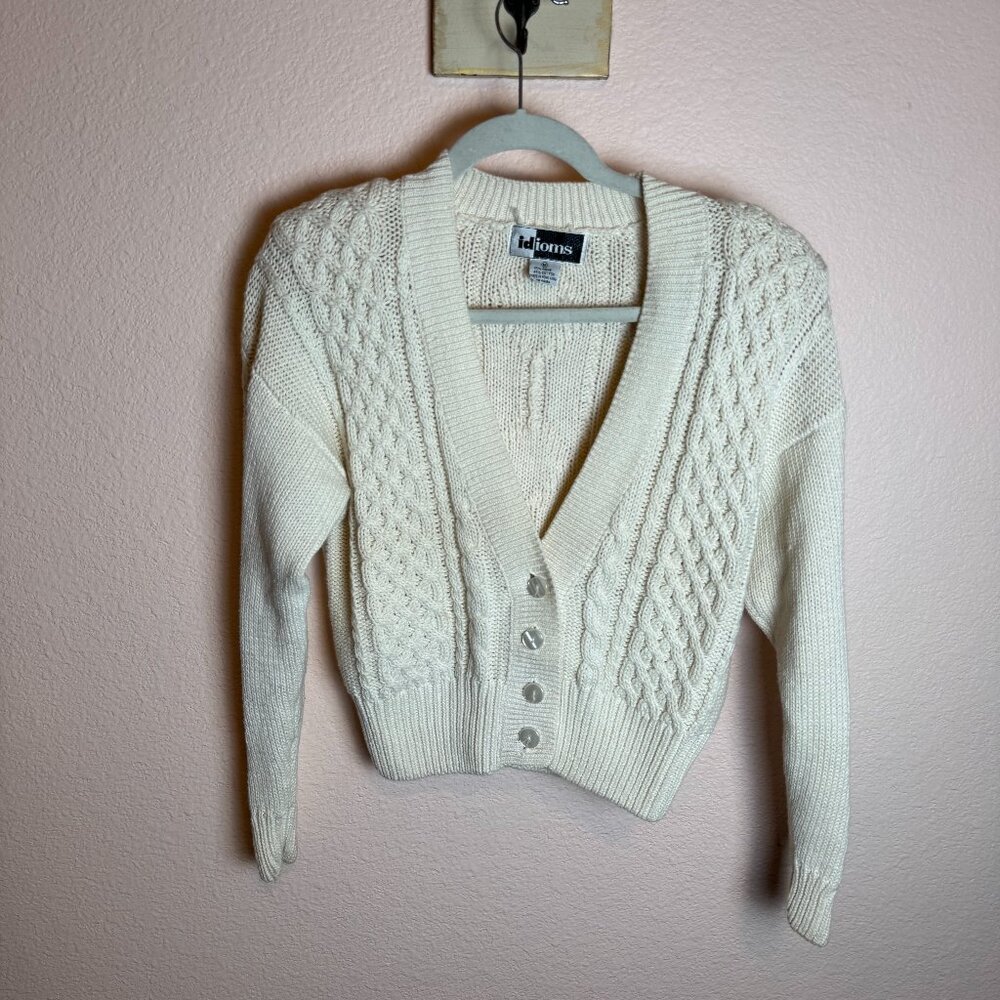 Vintage Idioms Cozy Cream Cable Knit Sweater medium